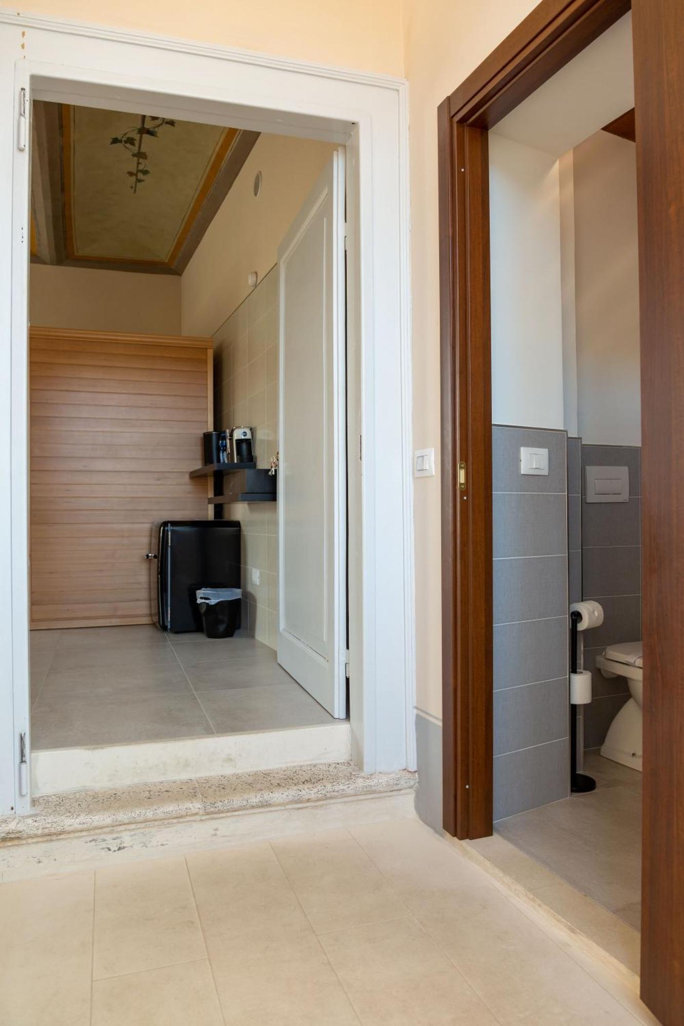 Casa Colonna - Suite Della Torre Λ' Άκουιλα Εξωτερικό φωτογραφία